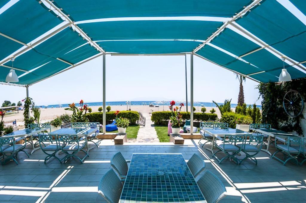 Colophon Beach Otel Gumuldur Luaran gambar