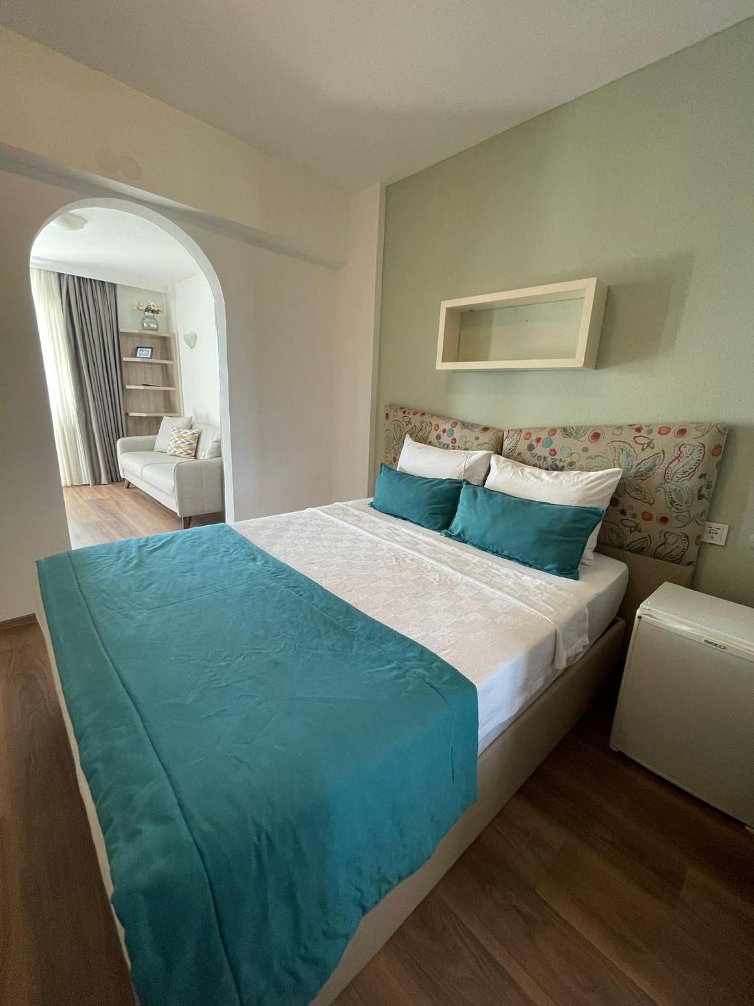 Colophon Beach Otel Gumuldur Luaran gambar